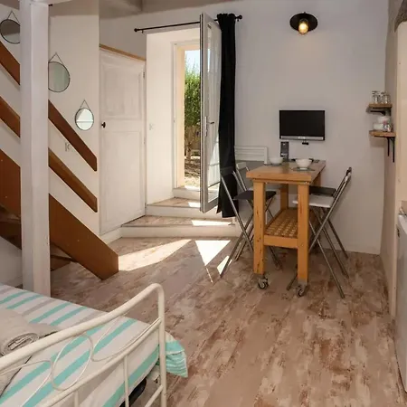 Apartment Studio Avec Jardin Clos Et Wifi A Georges D'oleron Saint-Georges-d'Oleron